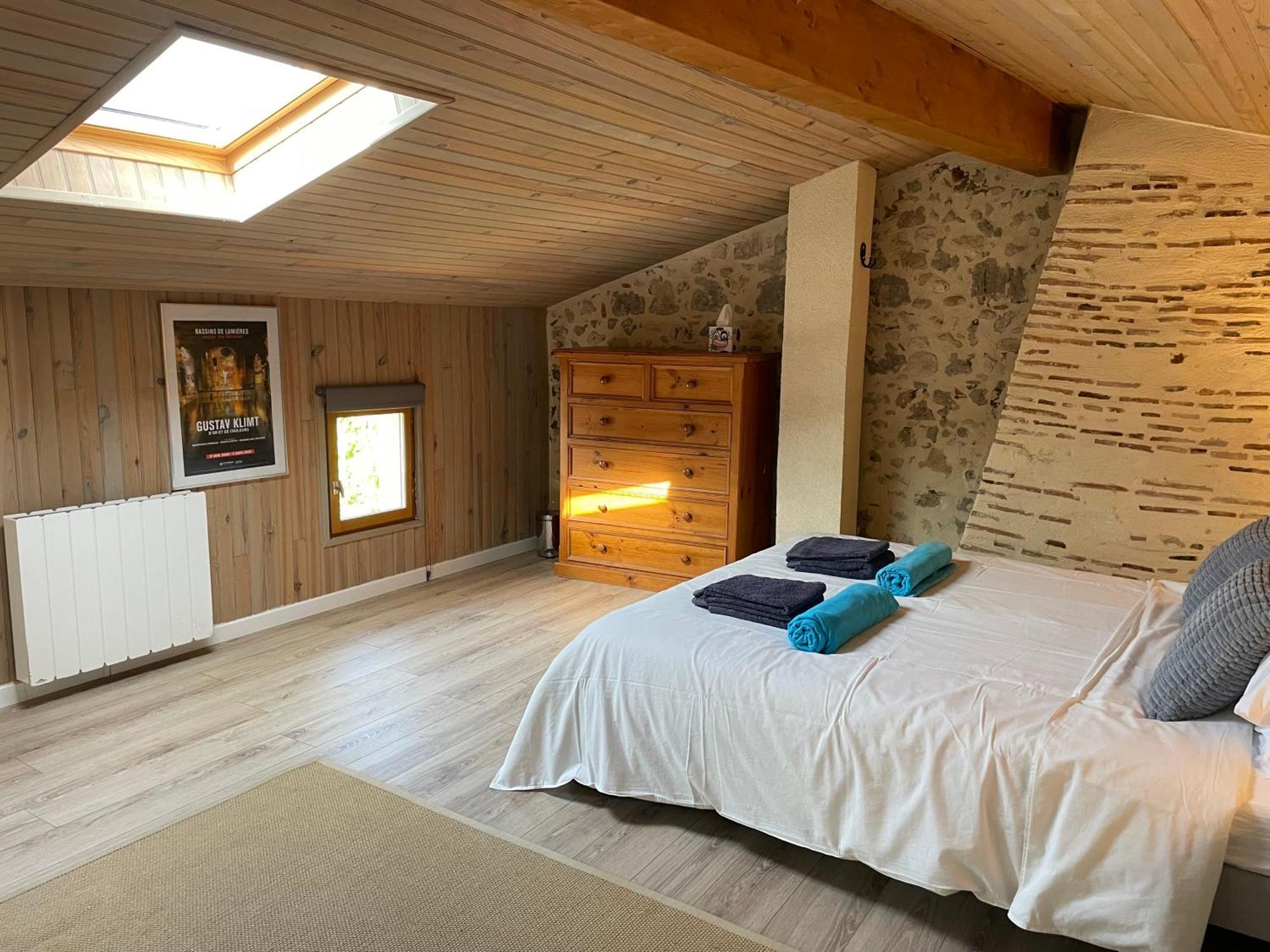 Gites De Verger, Stylish Self Catering Cottages In Sos Luaran gambar